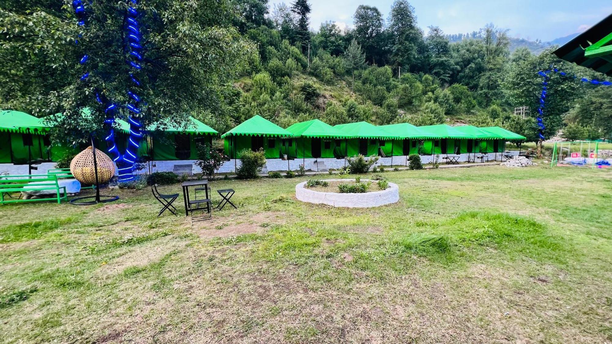 Himalayan Riverside Swiss Cottage Tents, Manali Eksteriør bilde