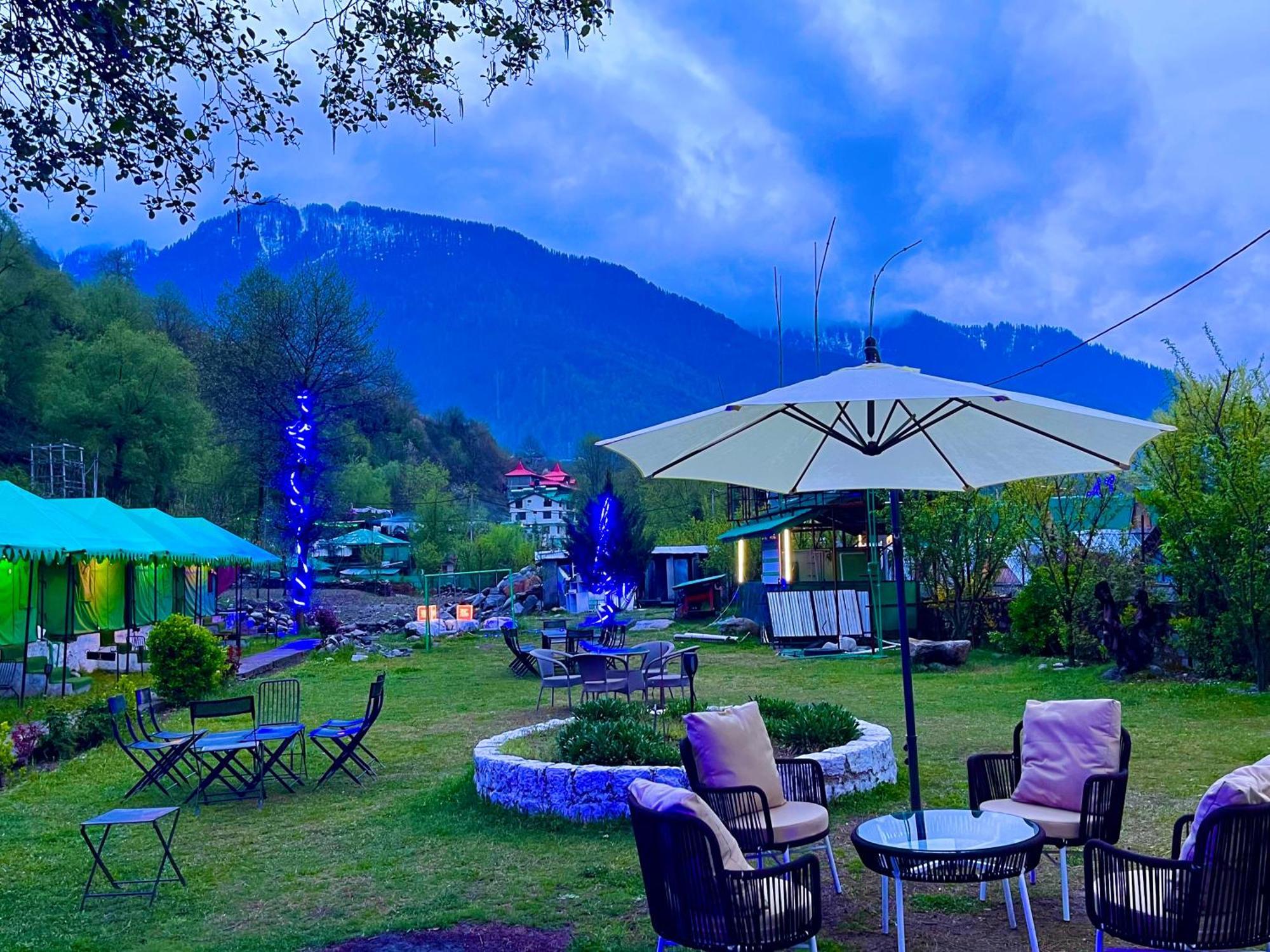 Himalayan Riverside Swiss Cottage Tents, Manali Eksteriør bilde