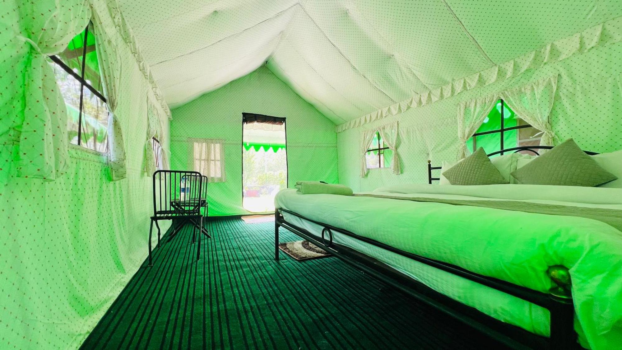Himalayan Riverside Swiss Cottage Tents, Manali Eksteriør bilde