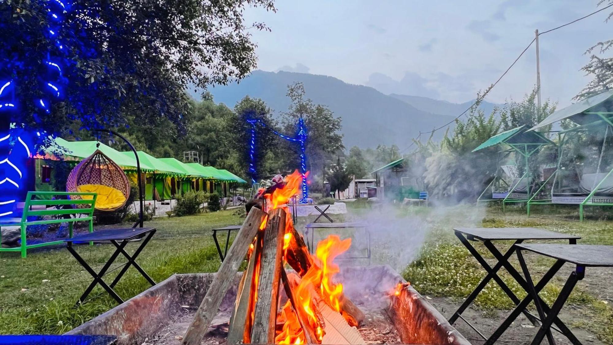 Himalayan Riverside Swiss Cottage Tents, Manali Eksteriør bilde