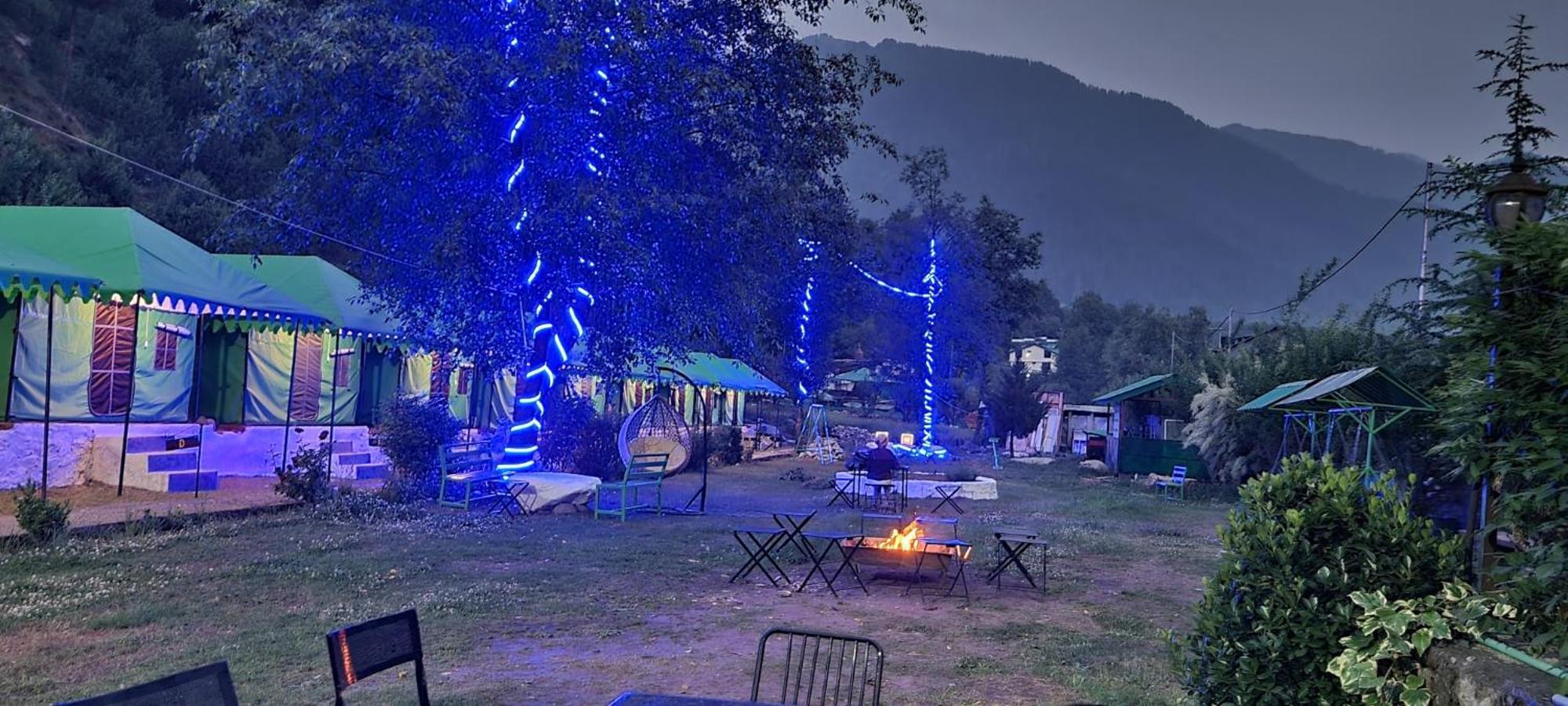 Himalayan Riverside Swiss Cottage Tents, Manali Eksteriør bilde
